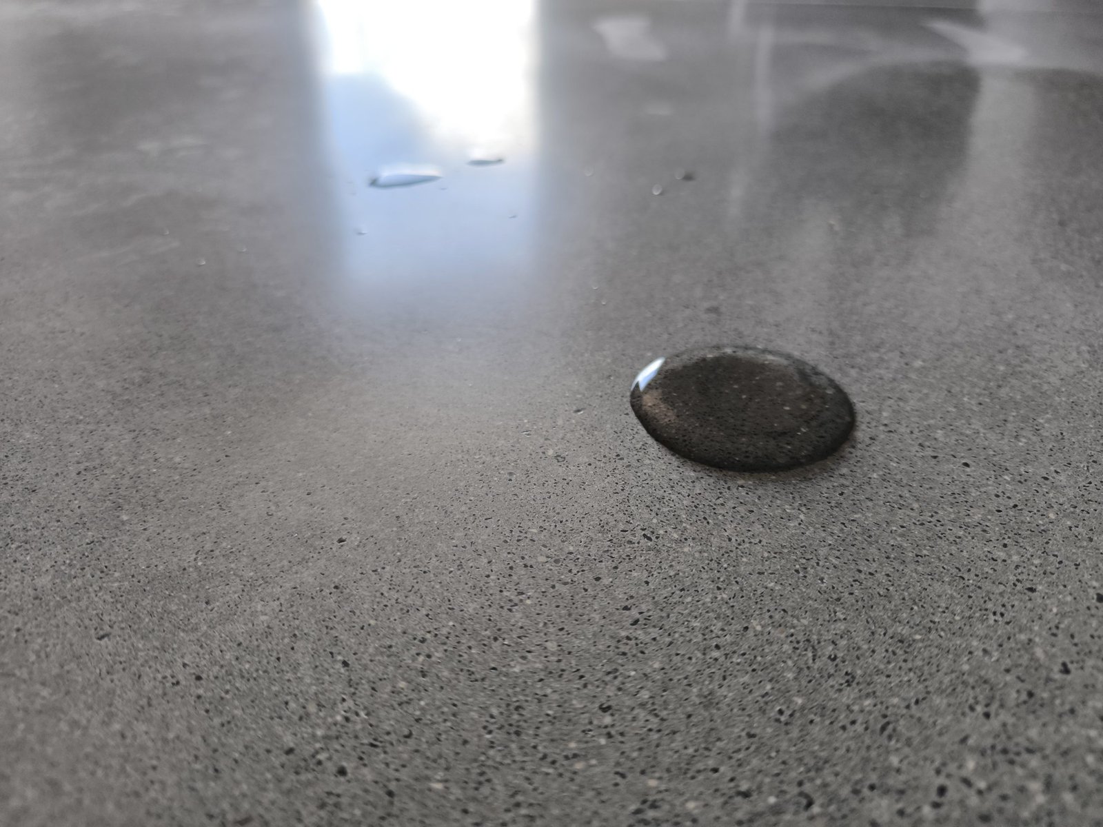 Densificado de hormigón con litio en Málaga – tratamiento antipolvo